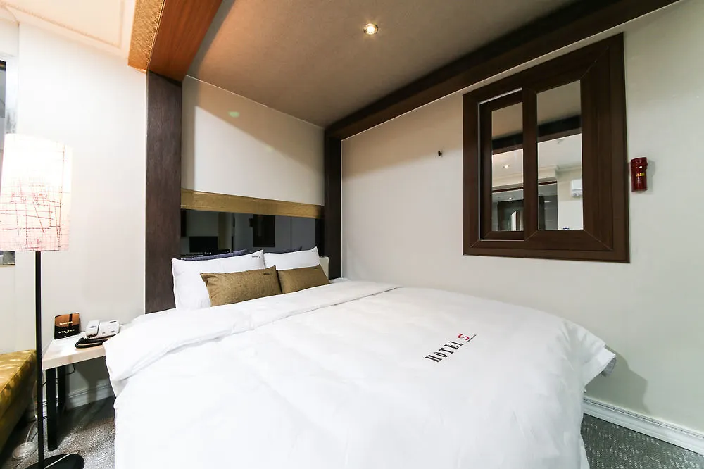No.25 Hotel Busan Seomyeon Station