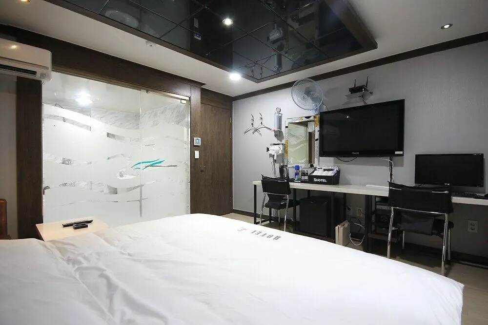 No.25 Hotel Busan Seomyeon Station